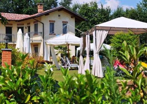 фото отеля Cascina Vignole Farmhouse Montafia