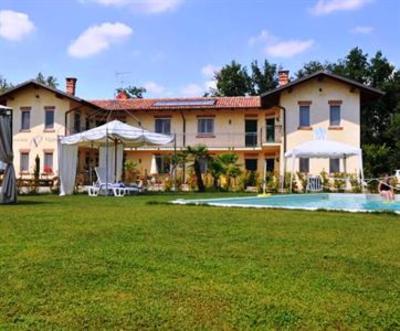 фото отеля Cascina Vignole Farmhouse Montafia