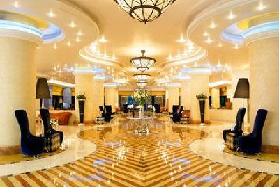 фото отеля Le Meridien Mina Seyahi Beach Resort and Marina