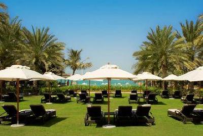 фото отеля Le Meridien Mina Seyahi Beach Resort and Marina