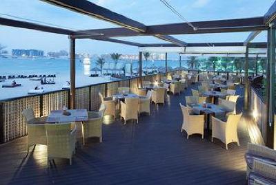 фото отеля Le Meridien Mina Seyahi Beach Resort and Marina