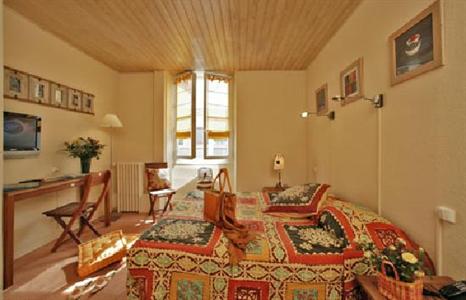 фото отеля Hotel La Fayette Rochefort (France)