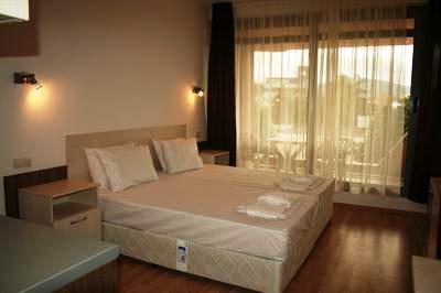 фото отеля Aparthotel VRIS
