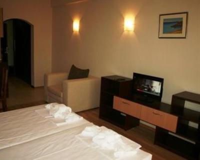 фото отеля Aparthotel VRIS
