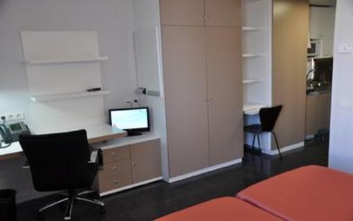 фото отеля Residencia Roberto De Nobili Hotel Sant Cugat Del Valles