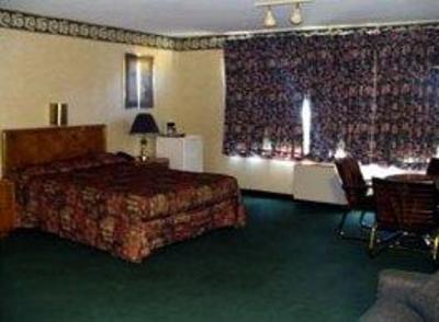 фото отеля Adventure Inn and Conference Center