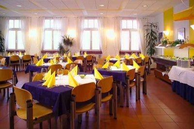 фото отеля Hotel und Tagungszentrum Georg Leber Haus Kelkheim