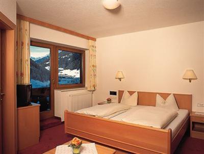 фото отеля Hotel Garni Jagdhof