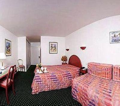 фото отеля Belle Hotel