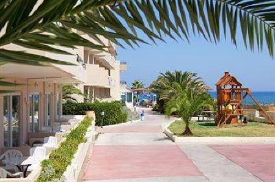 фото отеля Seafront Apartments Arkadi