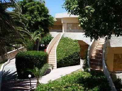 фото отеля Seafront Apartments Arkadi