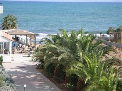 фото отеля Seafront Apartments Arkadi