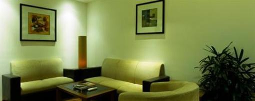 фото отеля Surya Royal Hotel