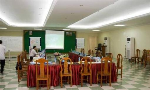 фото отеля Holiday Hotel Sihanoukville