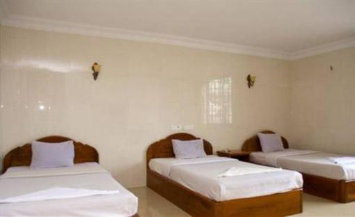 фото отеля Holiday Hotel Sihanoukville