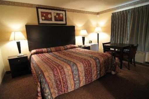 фото отеля Super 8 Old Saybrook
