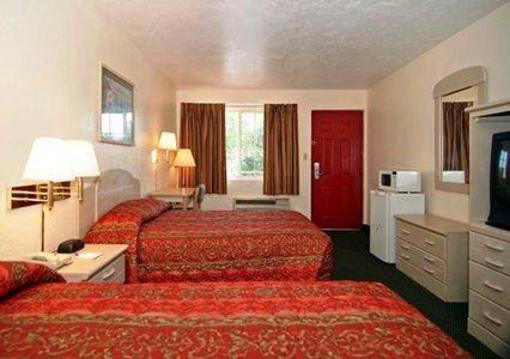 фото отеля Rodeway Inn Gainesville