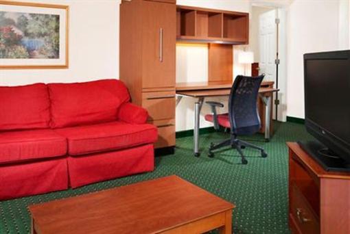 фото отеля Towneplace Suites Findlay
