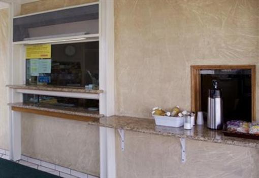 фото отеля Americas Best Value Inn Pacific Oceanside