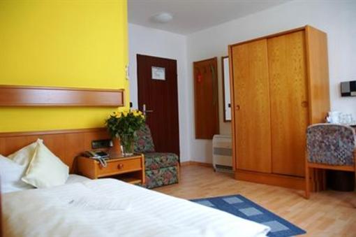 фото отеля Hotel Blauer Karpfen