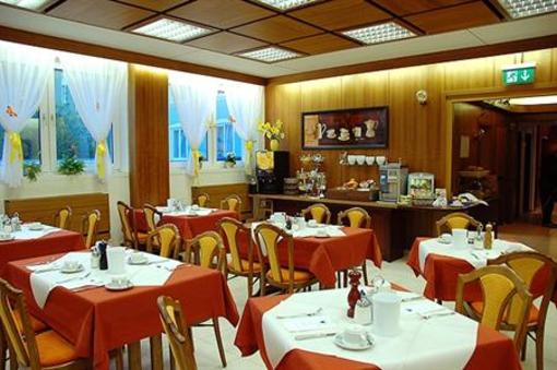 фото отеля Hotel Blauer Karpfen
