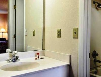 фото отеля Super 8 Motel Lumberton