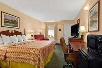 фото отеля Baymont Inn & Suites Waycross