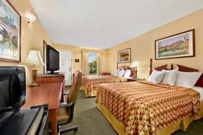 фото отеля Baymont Inn & Suites Waycross