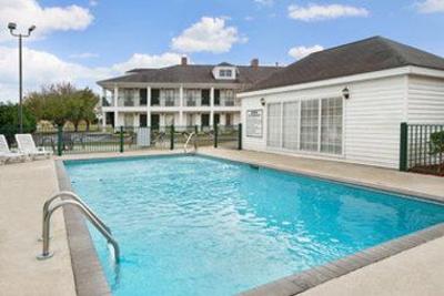 фото отеля Baymont Inn & Suites Waycross