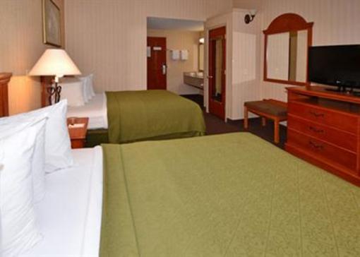 фото отеля Quality Inn Raynham