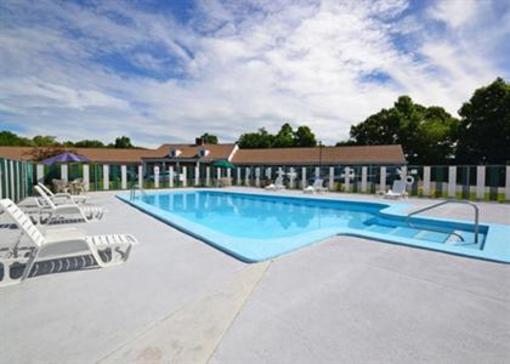 фото отеля Quality Inn Raynham