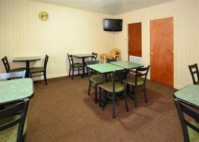 фото отеля Quality Inn Raynham