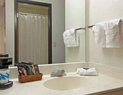 фото отеля Baymont Inn Metropolis