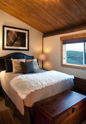 фото отеля The Lodge and Spa at Brush Creek Ranch