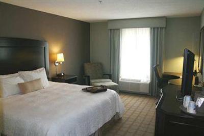 фото отеля Hampton Inn Suites Detroit-Canton