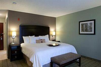 фото отеля Hampton Inn Suites Detroit-Canton