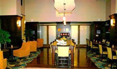 фото отеля Hampton Inn Suites Detroit-Canton