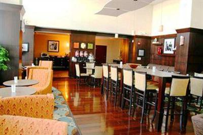 фото отеля Hampton Inn Suites Detroit-Canton