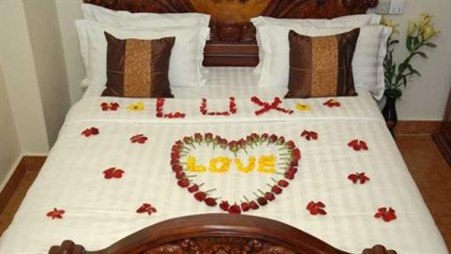 фото отеля Lux Guest House