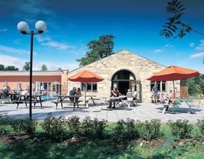 фото отеля Rudding Holiday Park