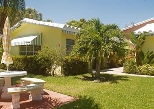 фото отеля Bahama Beach Club Apartments