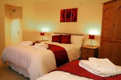 фото отеля Meadowpark Lodge