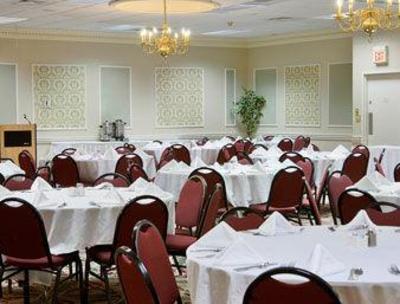 фото отеля University Inn Clemson