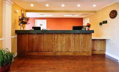 фото отеля Quality Inn Oak Ridge