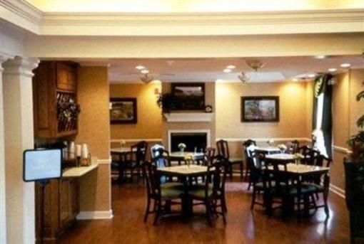фото отеля Quality Inn Oak Ridge