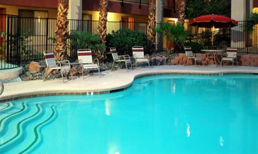 фото отеля Nellis Suites