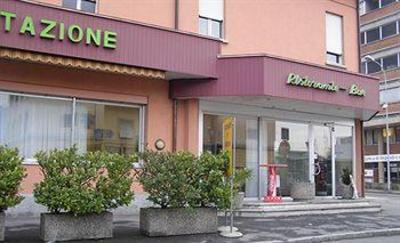 фото отеля Albergo Stazione Da Totò Hotel Mendrisio