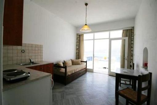 фото отеля Studios and Apartments Hara