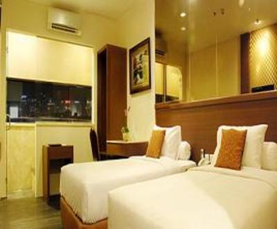фото отеля Golden Bay Hotel