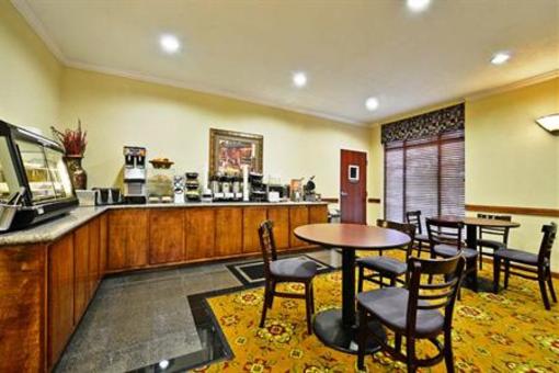 фото отеля BEST WESTERN Dayton Inn And Suites
